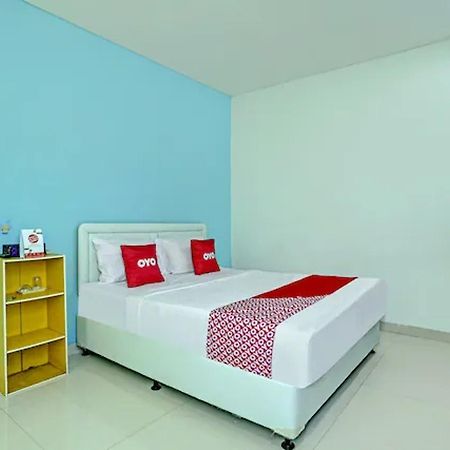 Oyo 3856 Tizta Suites Bali Санур Экстерьер фото