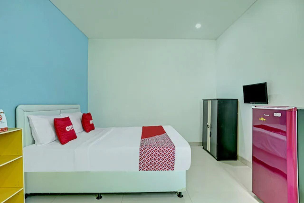 Oyo 3856 Tizta Suites Bali Санур Экстерьер фото